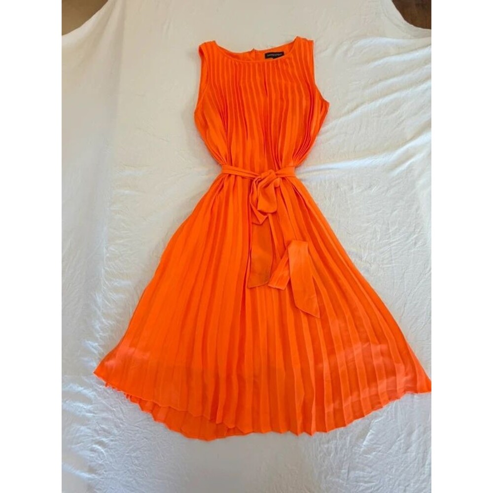 Banana Republic Womens Size 8 Bright Orange Pleated Belted Sleeveless Midi Dress